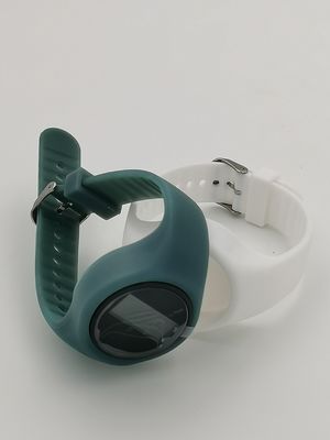EMC ROHS Reach Certified Slim Pedometer Bracelet Jarak hingga 1999.99Km/1263.99Miles