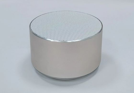Profesional Wireless Portable Bluetooth Speaker DC5V 1A Dengan Radio FM