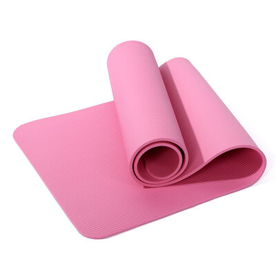 PVC Yoga Mat dibuat dari bahan ramah lingkungan yang sangat elastis yang sempurna untuk sesi kebugaran yoga tidur siang dan duduk panjang tersedia
